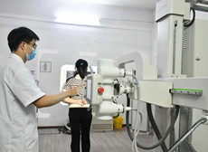 普愛醫(yī)療動(dòng)态DR在(zai)靖安(an)縣人(ren)民(mín)醫(yī)院投(tou)入使用(yong)